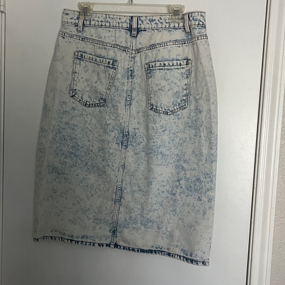 Wild Fable Light Blue Acid Wash Midi Skirt - Picture 4 of 4